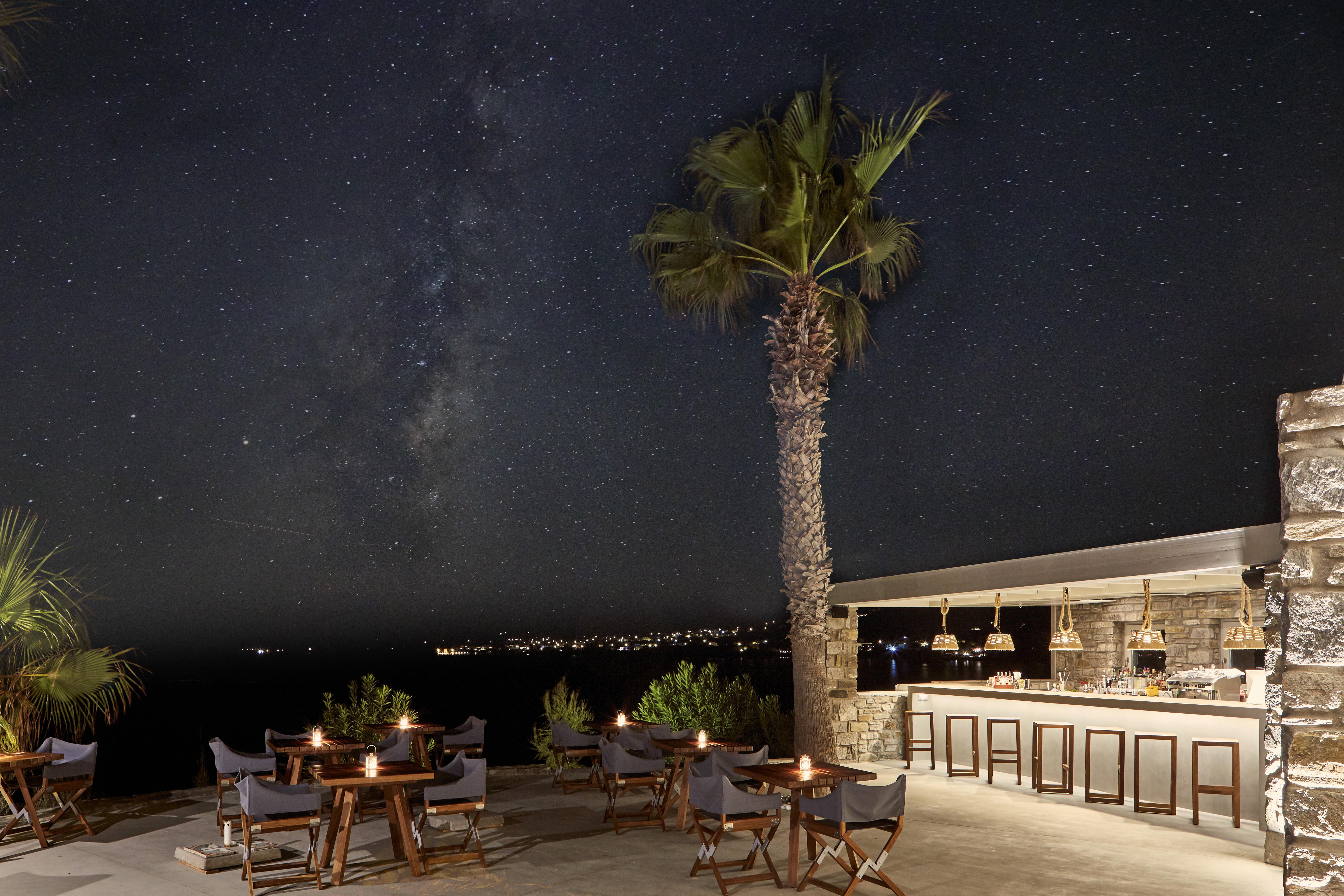 Poseidon Of Paros & Hotel Chrisi Akti (Paros)